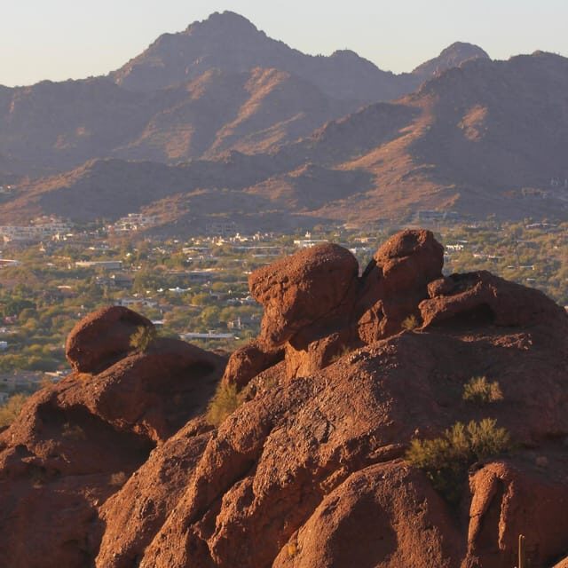 Phoenix: Epic Camelback Mountain Guided Hike | Ascend Peak! - Summit time: snacks, refreshments, and the 360° Phoenix payoff